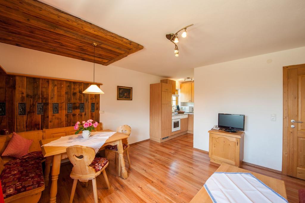 Zugspitzhotel Diana Thoerle エールヴァルト 部屋 写真